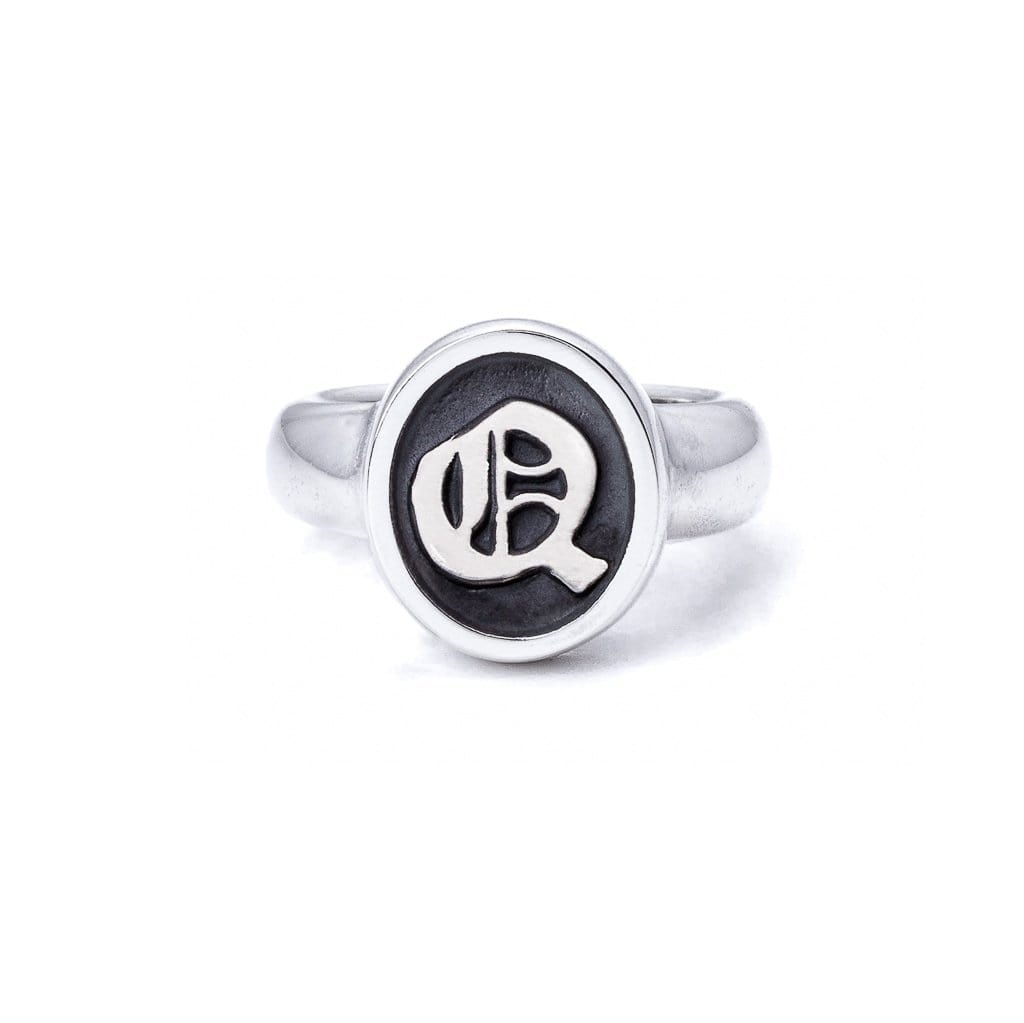 Bloodline Design Personalized Q / 5 The Classic Signet Ring