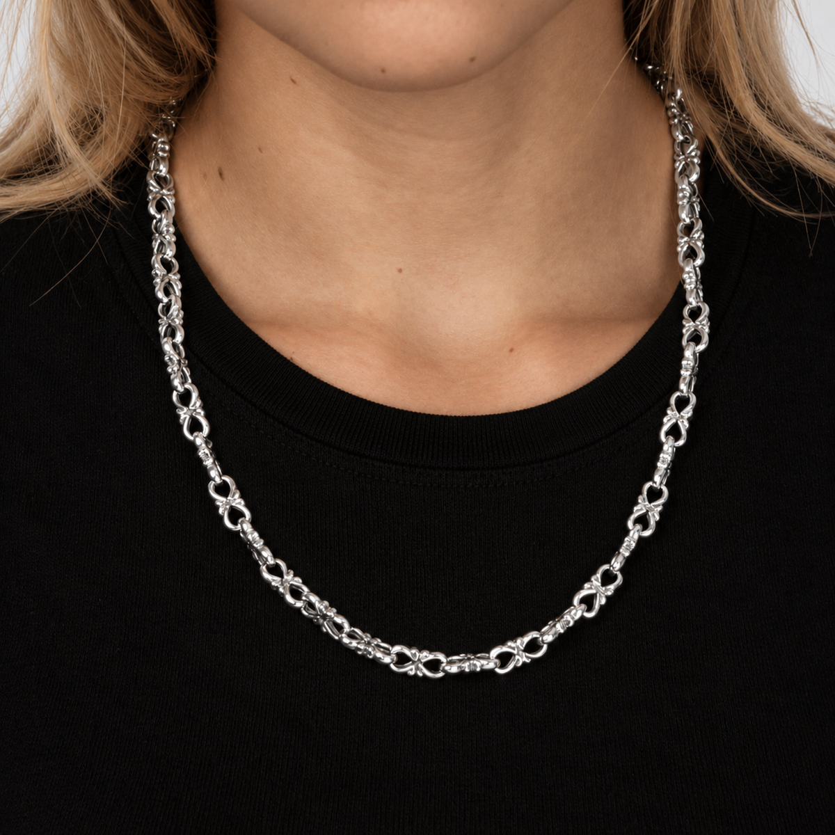 women's sterling silver Spanish anchor chain worn on neck