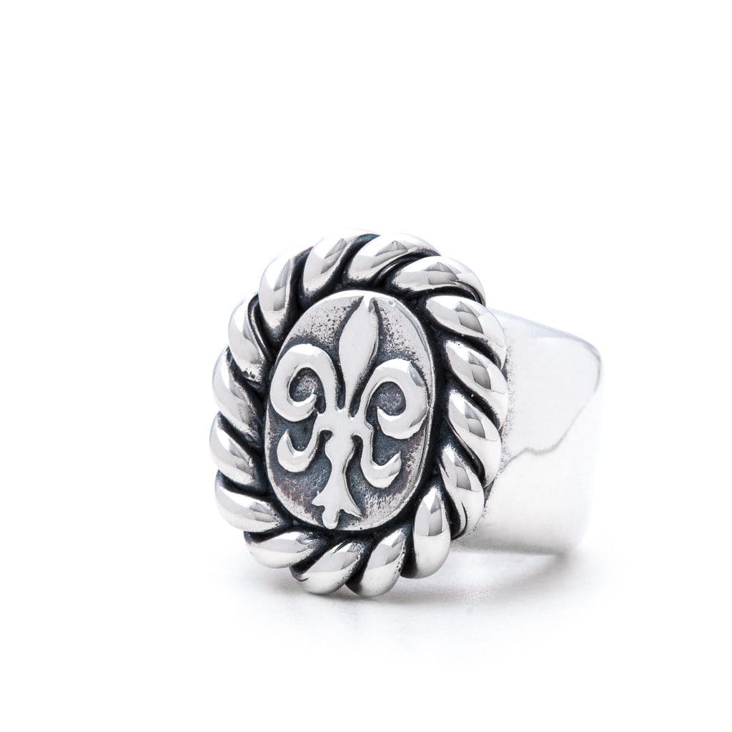 Bloodline Design Womens Rings Twisted Oval Fleur-de-Lis Ring