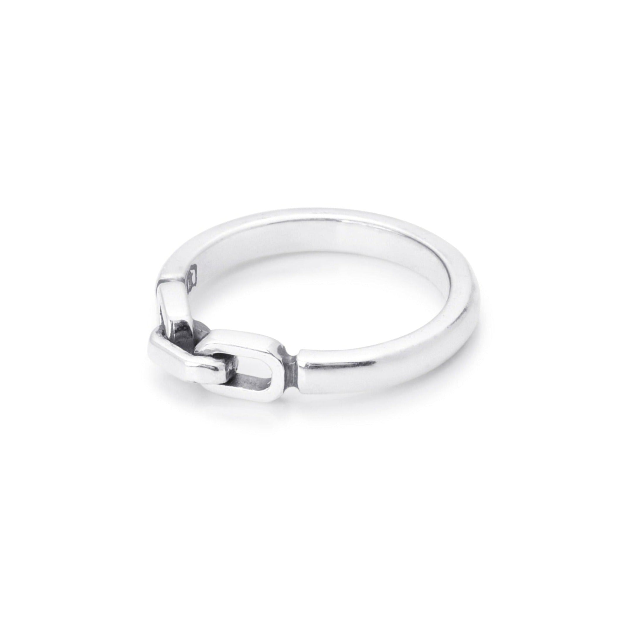 Side view of sterling silver band with 3 links on the face 